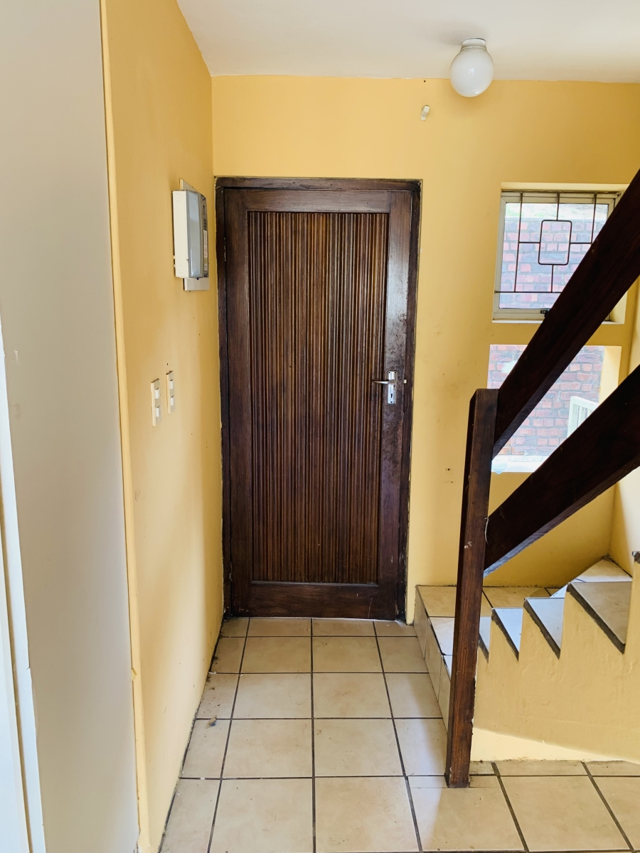 2 Bedroom Property for Sale in Bellair KwaZulu-Natal