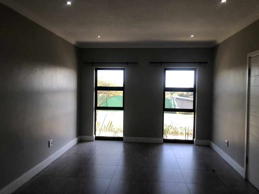 To Let 4 Bedroom Property for Rent in Palm Lakes Estate KwaZulu-Natal