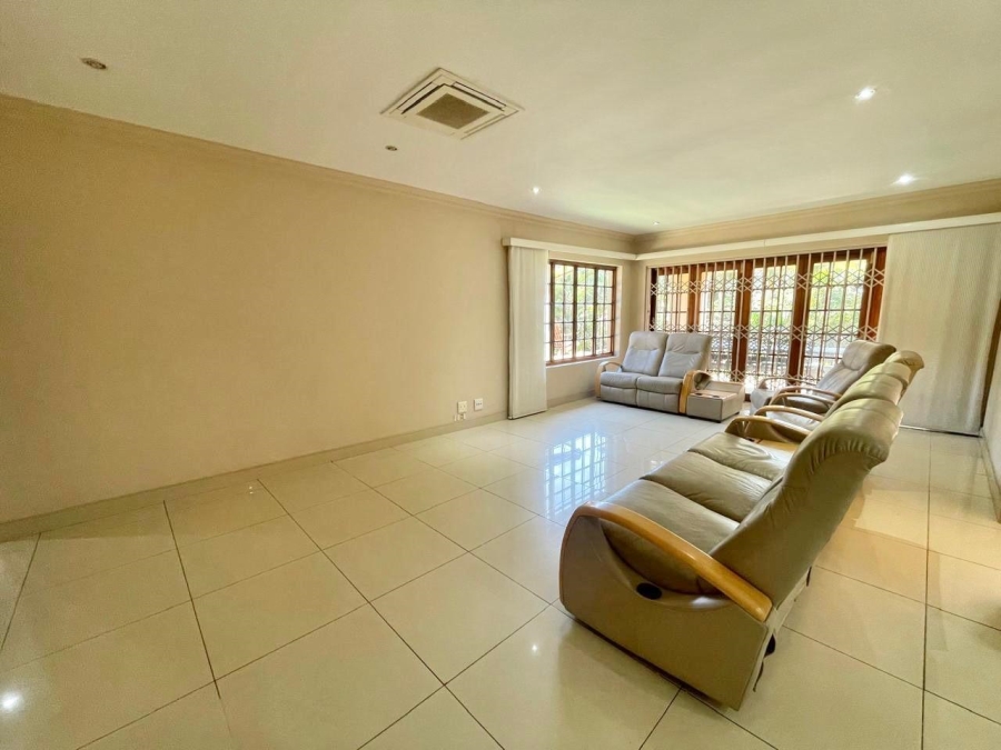 5 Bedroom Property for Sale in Ballito Central KwaZulu-Natal