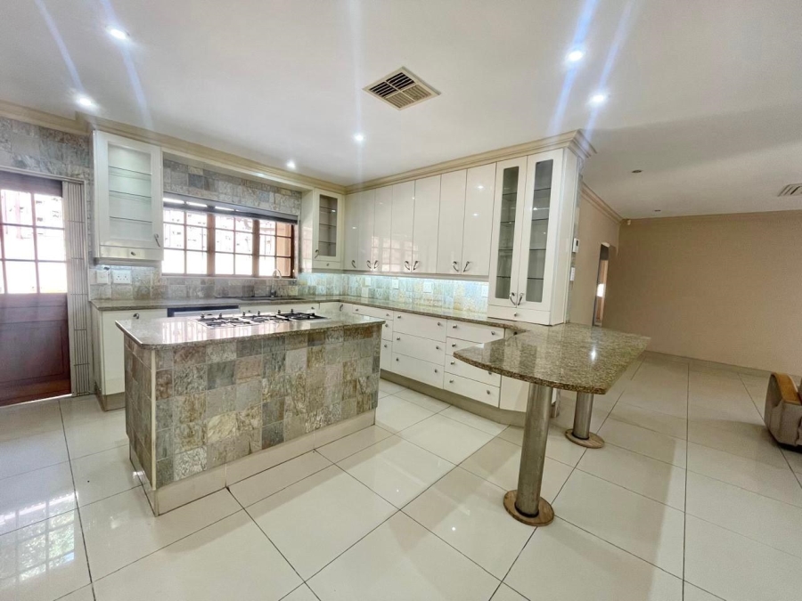 5 Bedroom Property for Sale in Ballito Central KwaZulu-Natal