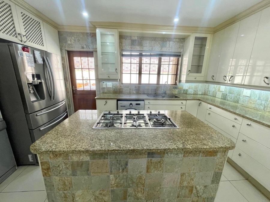 5 Bedroom Property for Sale in Ballito Central KwaZulu-Natal