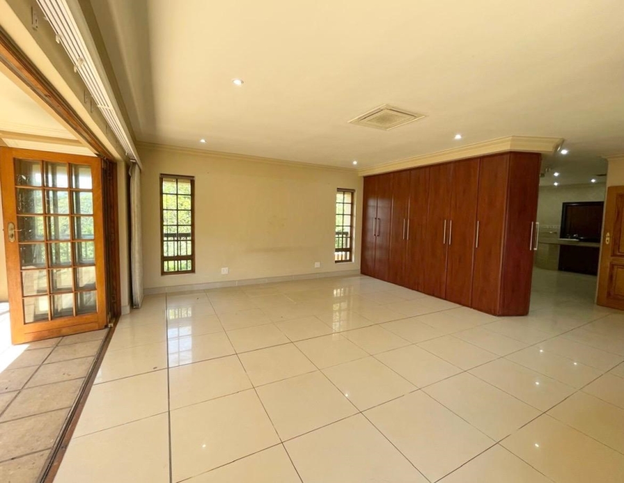 5 Bedroom Property for Sale in Ballito Central KwaZulu-Natal