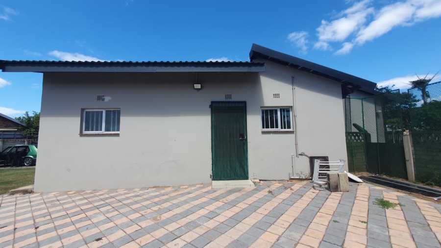 To Let 1 Bedroom Property for Rent in Brackenham KwaZulu-Natal