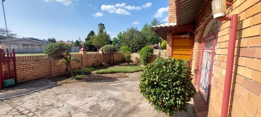 3 Bedroom Property for Sale in Lennoxton KwaZulu-Natal