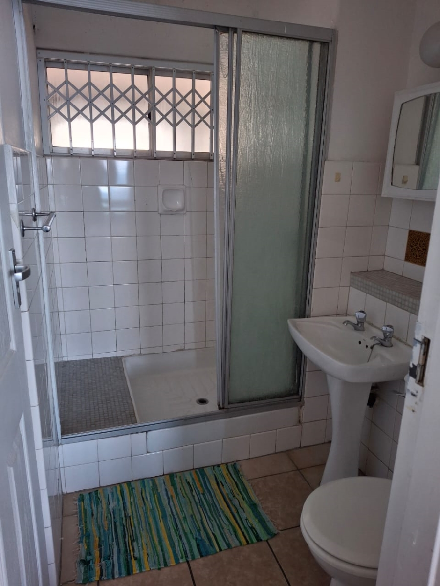 2 Bedroom Property for Sale in Amanzimtoti KwaZulu-Natal