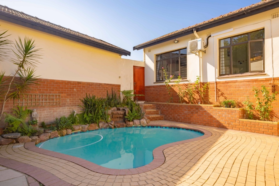 4 Bedroom Property for Sale in Rouken Glen KwaZulu-Natal