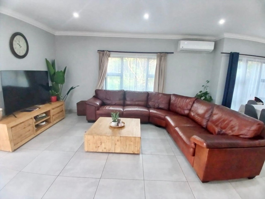 To Let 3 Bedroom Property for Rent in Salt Rock KwaZulu-Natal