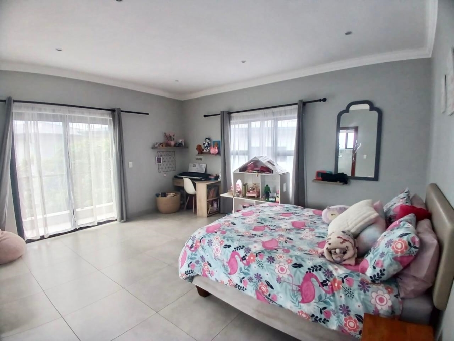 To Let 3 Bedroom Property for Rent in Salt Rock KwaZulu-Natal