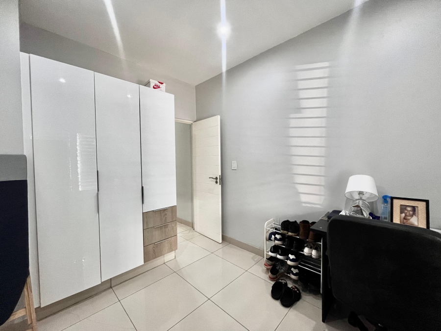 2 Bedroom Property for Sale in Umhlanga KwaZulu-Natal