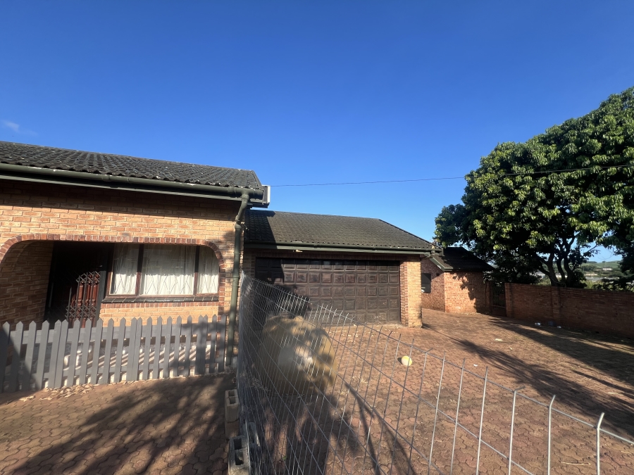 5 Bedroom Property for Sale in Tongaat KwaZulu-Natal