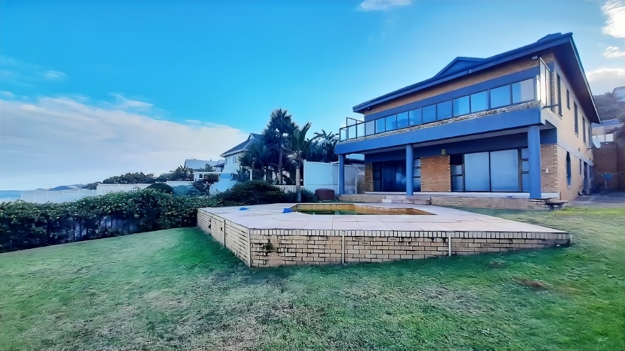 5 Bedroom Property for Sale in Salt Rock KwaZulu-Natal