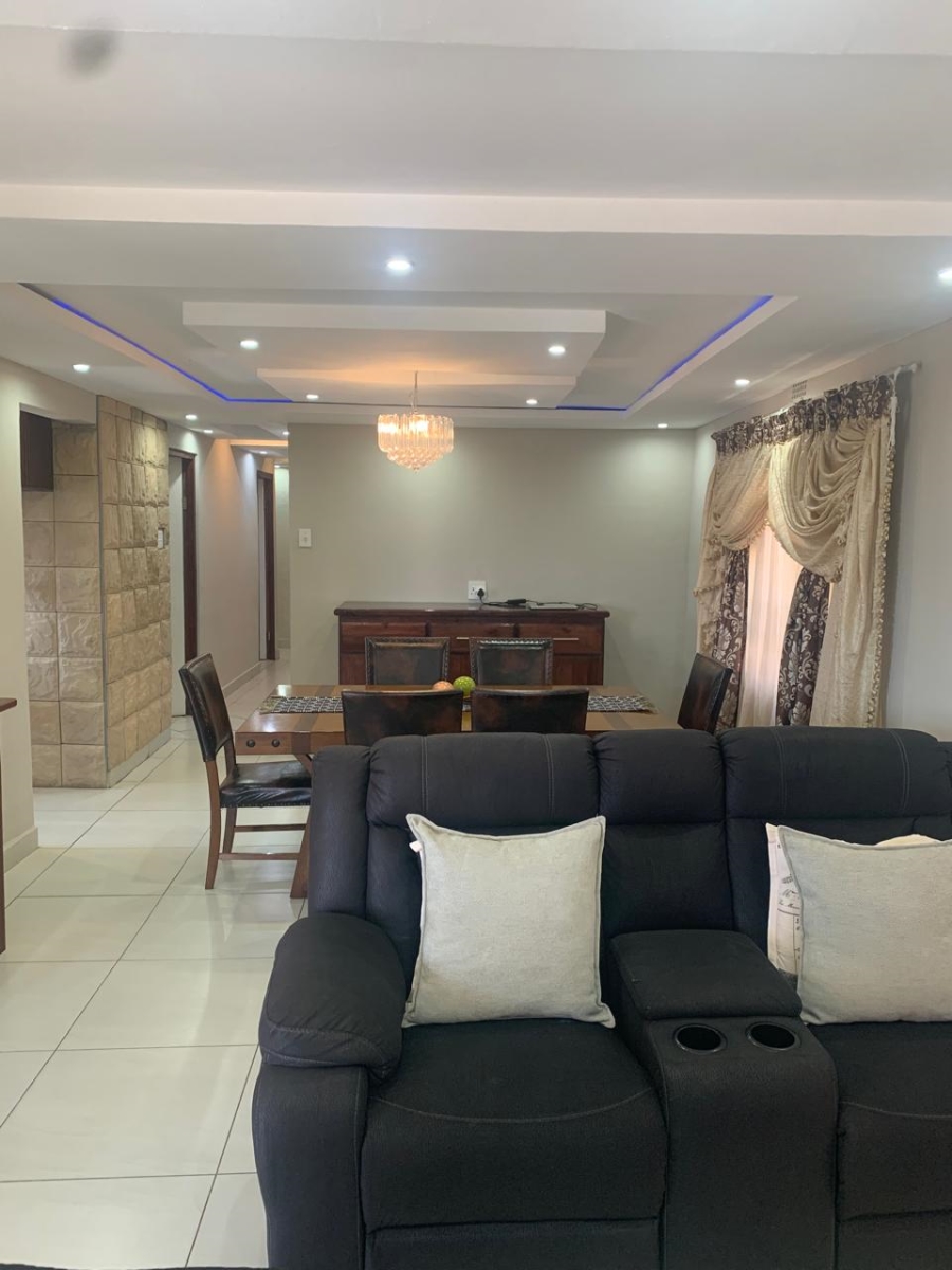 4 Bedroom Property for Sale in Mpophomeni KwaZulu-Natal