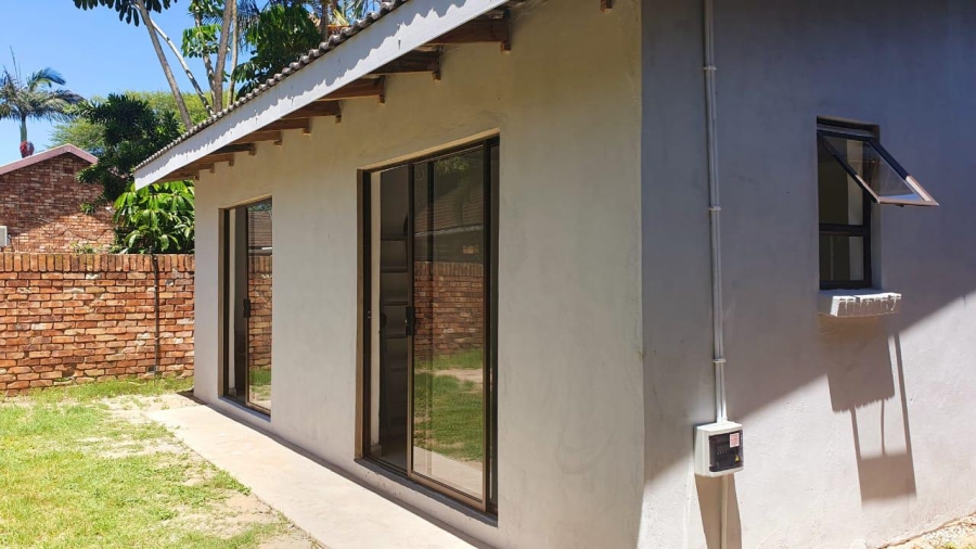 To Let 1 Bedroom Property for Rent in Birdswood KwaZulu-Natal