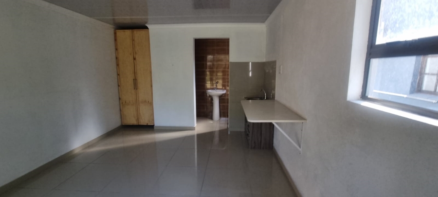 To Let 1 Bedroom Property for Rent in Birdswood KwaZulu-Natal