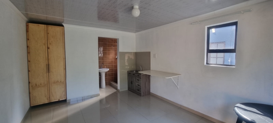 To Let 1 Bedroom Property for Rent in Birdswood KwaZulu-Natal