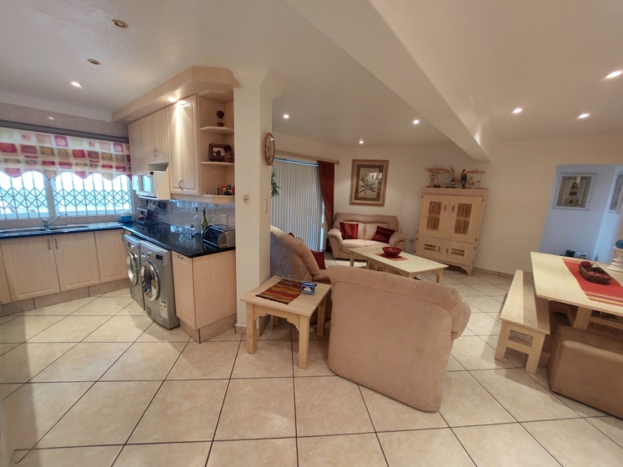 3 Bedroom Property for Sale in Uvongo Beach KwaZulu-Natal