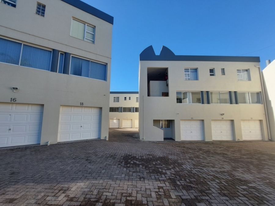 3 Bedroom Property for Sale in Uvongo Beach KwaZulu-Natal