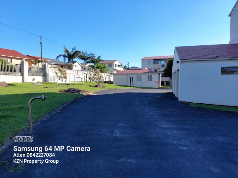 2 Bedroom Property for Sale in Uvongo Beach KwaZulu-Natal