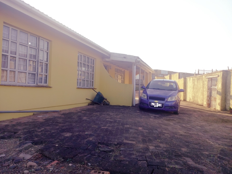 3 Bedroom Property for Sale in Earlsfield KwaZulu-Natal