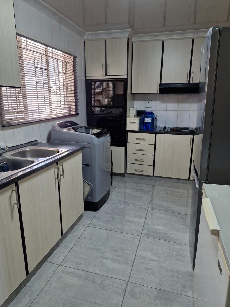 To Let 3 Bedroom Property for Rent in Sunford KwaZulu-Natal