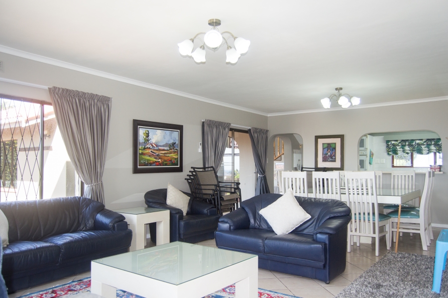 5 Bedroom Property for Sale in Scottburgh Central KwaZulu-Natal