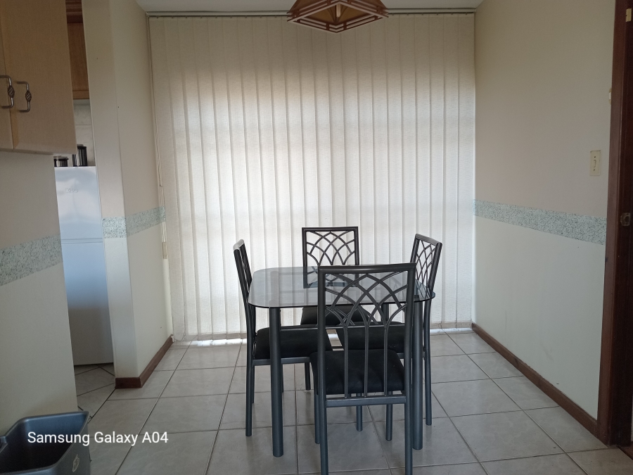 To Let 3 Bedroom Property for Rent in Margate KwaZulu-Natal