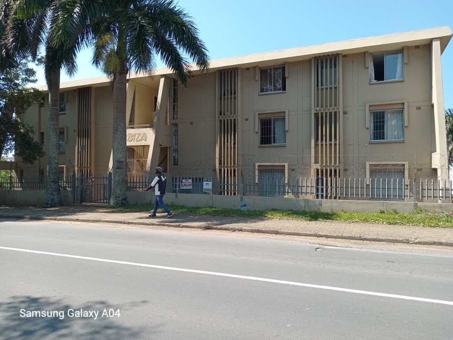 To Let 3 Bedroom Property for Rent in Margate KwaZulu-Natal