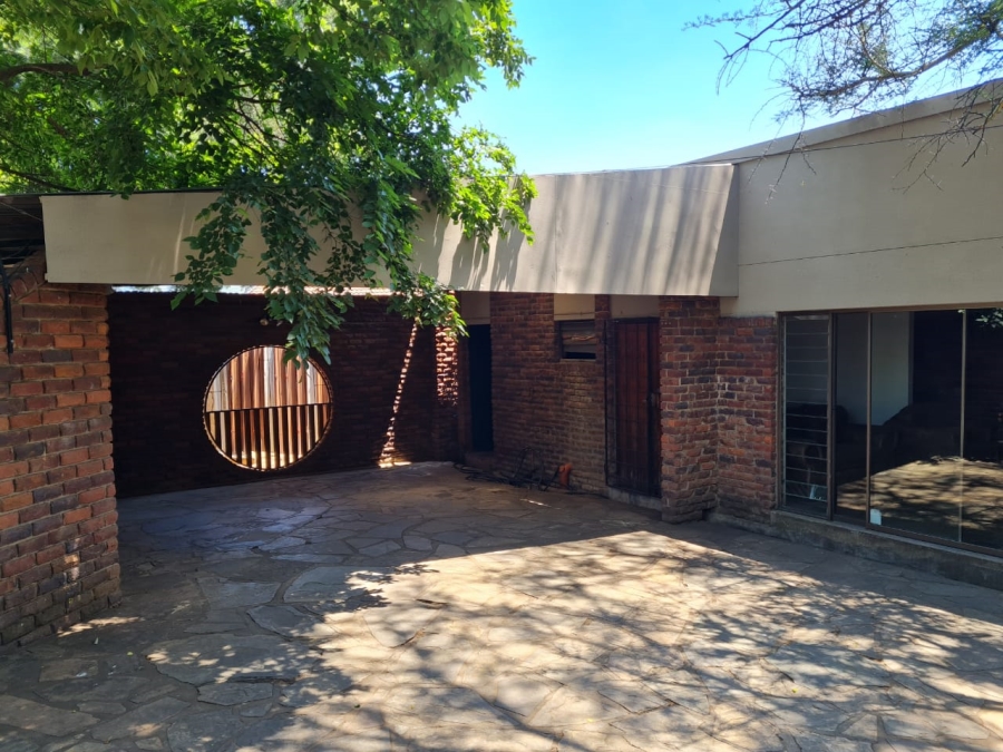 5 Bedroom Property for Sale in Dundee KwaZulu-Natal