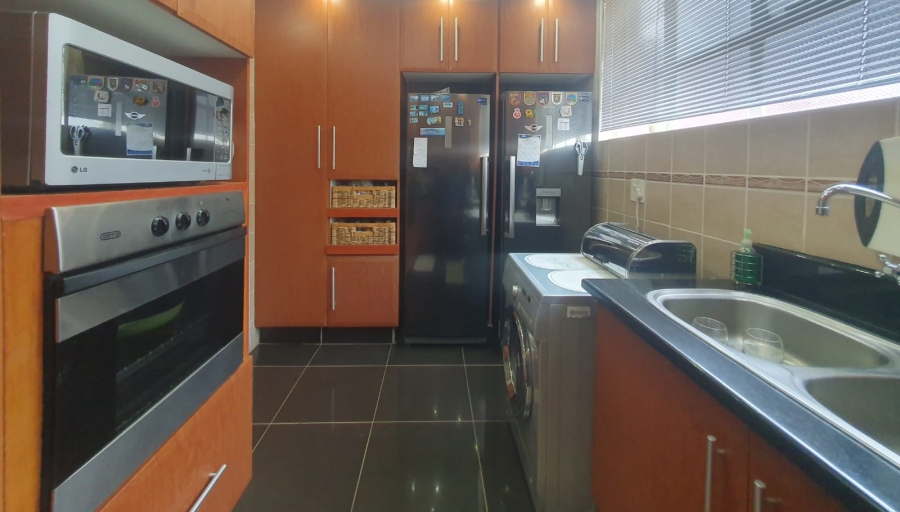 2 Bedroom Property for Sale in Empangeni Central KwaZulu-Natal