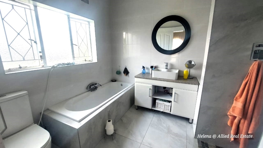 3 Bedroom Property for Sale in Amiel Park KwaZulu-Natal