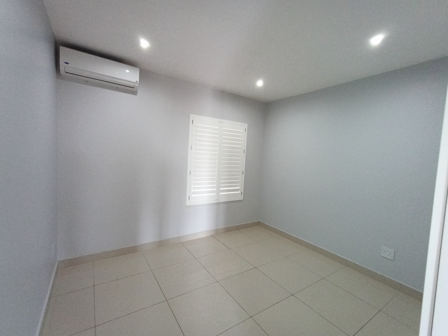 2 Bedroom Property for Sale in Umhlanga KwaZulu-Natal