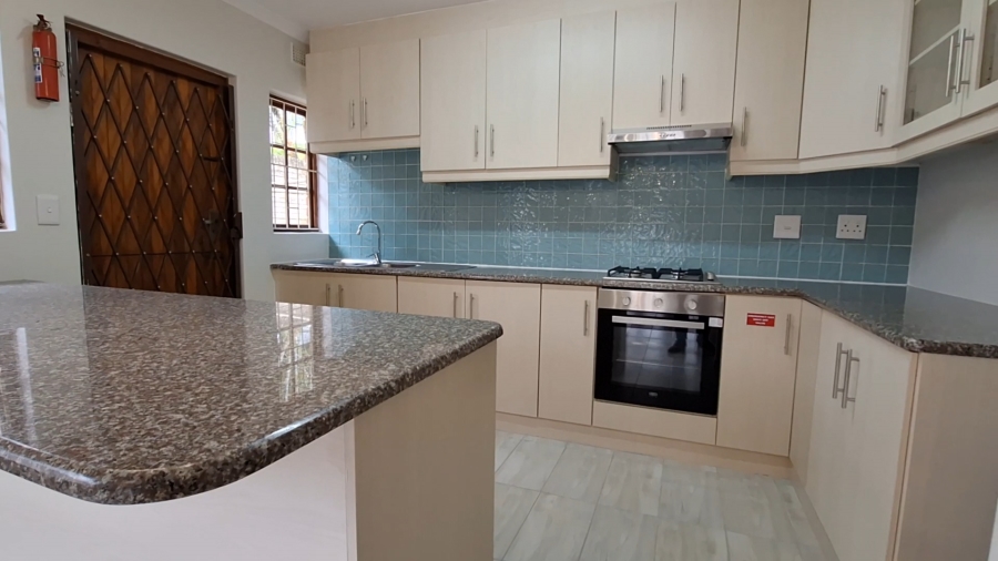 To Let 3 Bedroom Property for Rent in Amanzimtoti KwaZulu-Natal