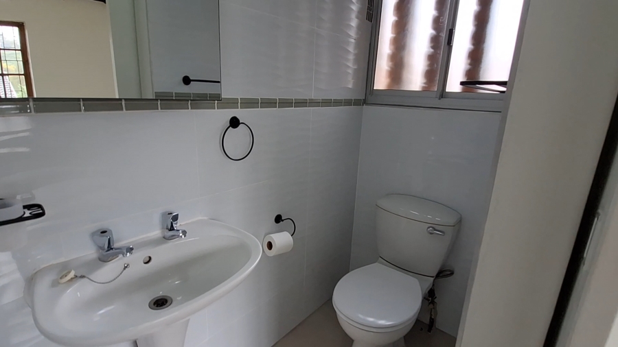 To Let 3 Bedroom Property for Rent in Amanzimtoti KwaZulu-Natal