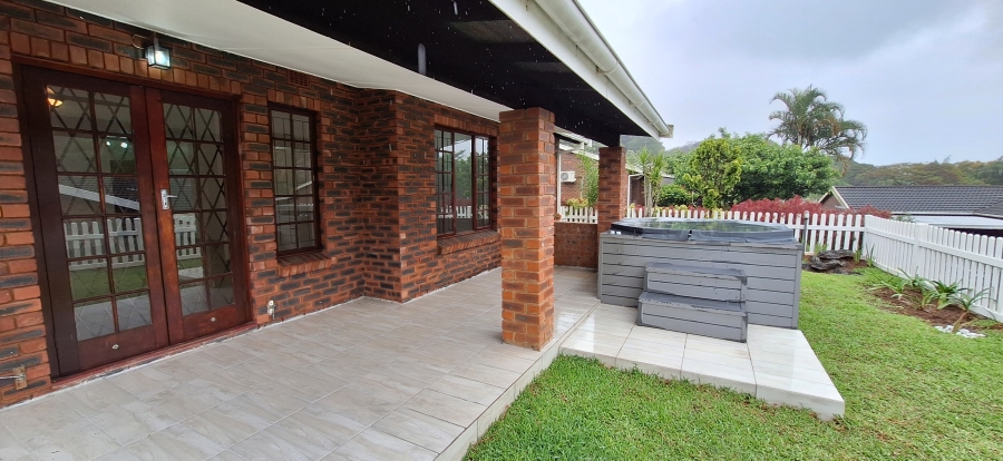 To Let 3 Bedroom Property for Rent in Amanzimtoti KwaZulu-Natal