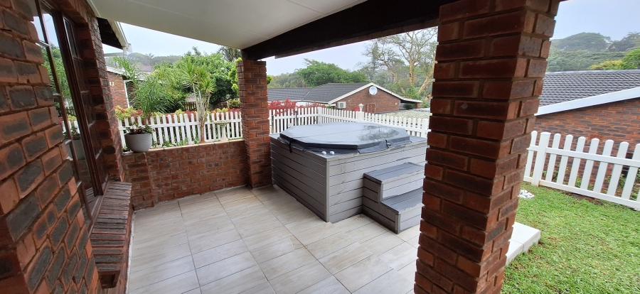 To Let 3 Bedroom Property for Rent in Amanzimtoti KwaZulu-Natal