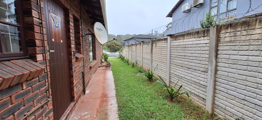 To Let 3 Bedroom Property for Rent in Amanzimtoti KwaZulu-Natal