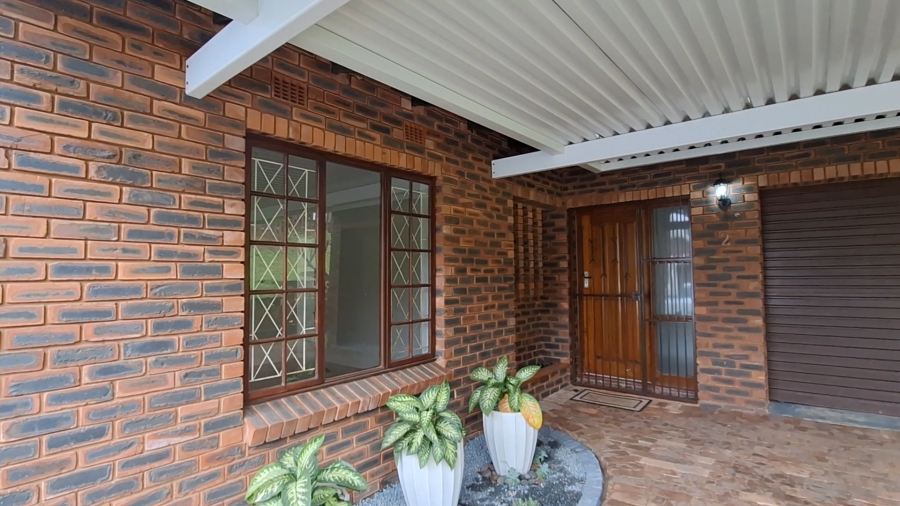 To Let 3 Bedroom Property for Rent in Amanzimtoti KwaZulu-Natal