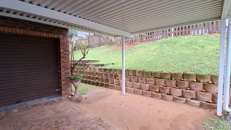 To Let 3 Bedroom Property for Rent in Amanzimtoti KwaZulu-Natal