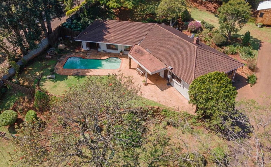 4 Bedroom Property for Sale in Kloof KwaZulu-Natal