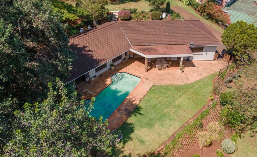 4 Bedroom Property for Sale in Kloof KwaZulu-Natal