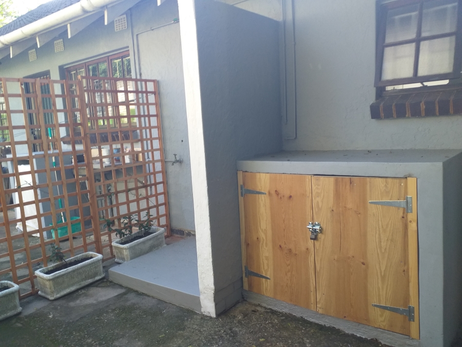 To Let 1 Bedroom Property for Rent in Doonside KwaZulu-Natal