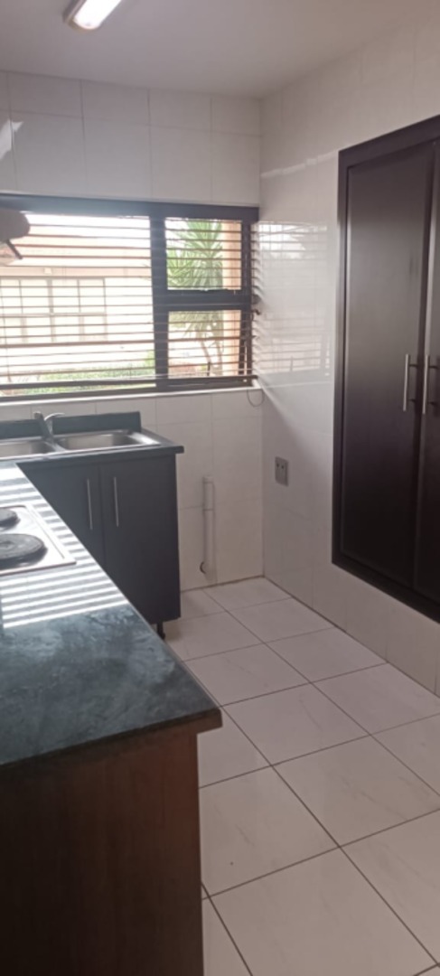 To Let 1 Bedroom Property for Rent in Bluff KwaZulu-Natal