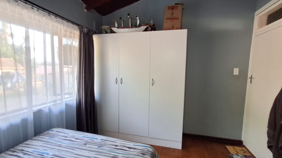 4 Bedroom Property for Sale in Brighton Beach KwaZulu-Natal