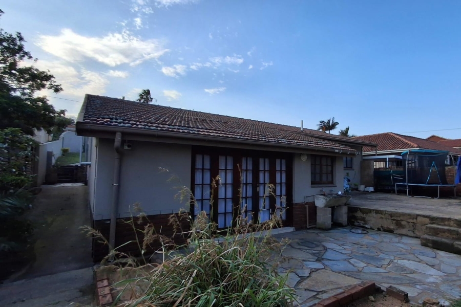 4 Bedroom Property for Sale in Brighton Beach KwaZulu-Natal