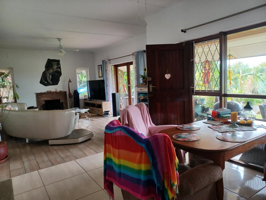 5 Bedroom Property for Sale in St Michaels On Sea KwaZulu-Natal