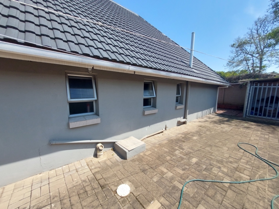 3 Bedroom Property for Sale in Uvongo Beach KwaZulu-Natal