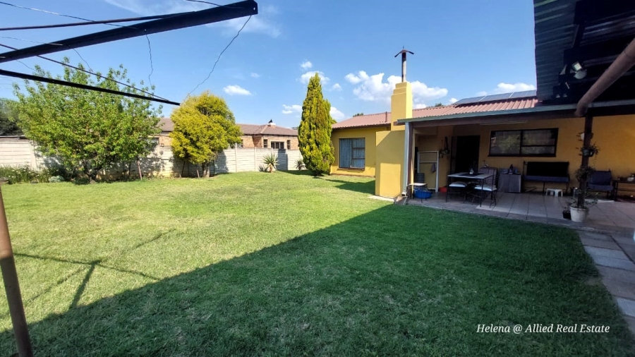 3 Bedroom Property for Sale in Sunnyridge KwaZulu-Natal