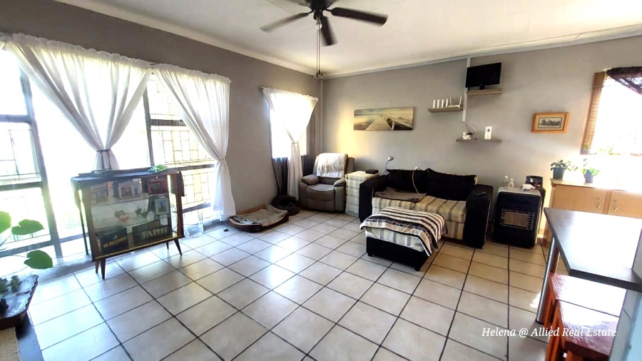 3 Bedroom Property for Sale in Sunnyridge KwaZulu-Natal