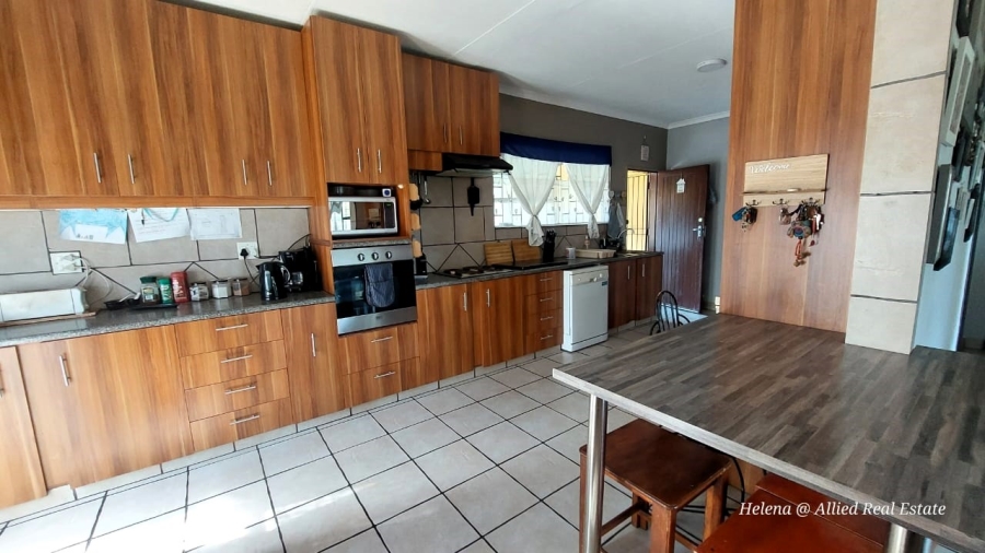 3 Bedroom Property for Sale in Sunnyridge KwaZulu-Natal