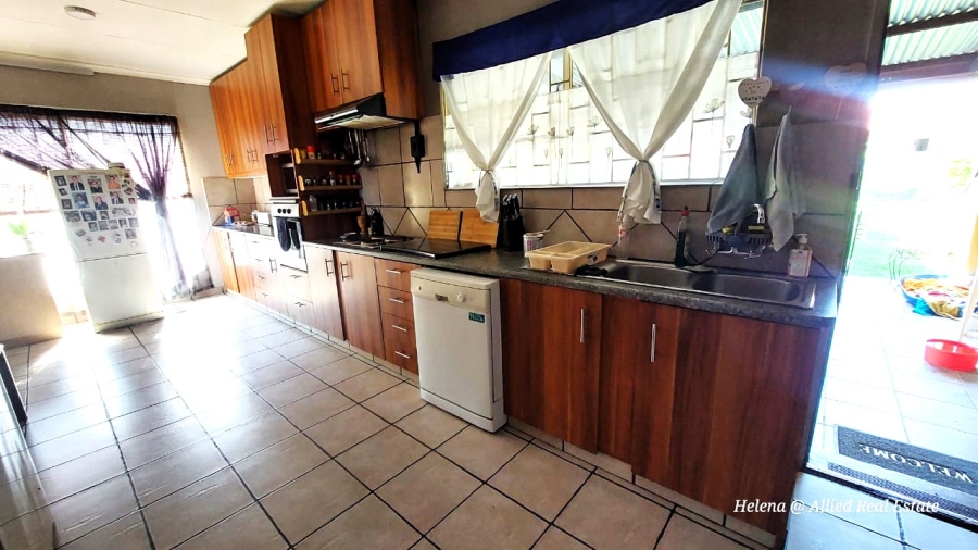 3 Bedroom Property for Sale in Sunnyridge KwaZulu-Natal